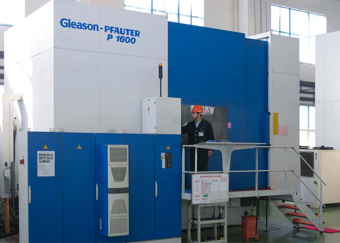 德國Gleason-PFAUTER 1.6米高速滾齒機